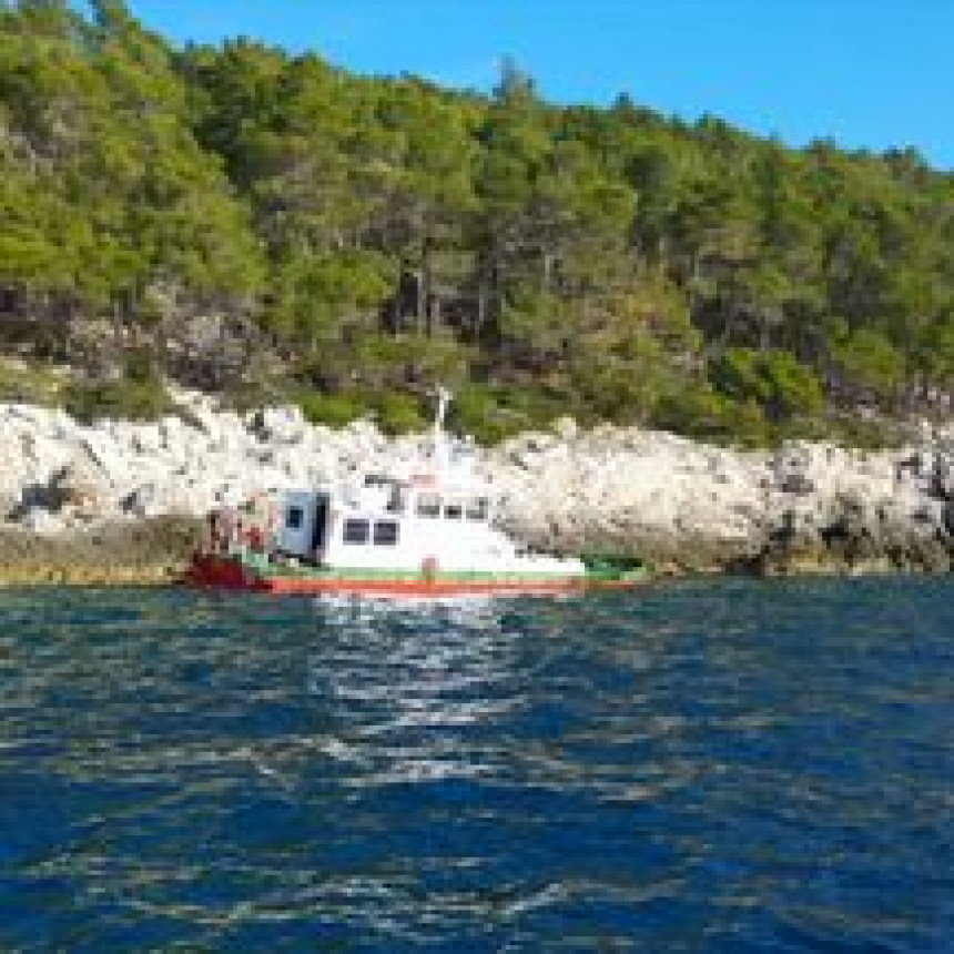 Pronađen brod kod Korčule bez putnika i posade