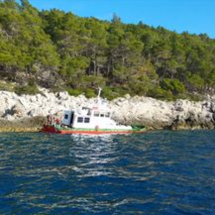 Pronađen brod kod Korčule bez putnika i posade