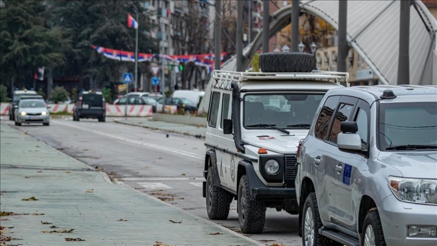 KFOR uklonio i posljednju barikadu na Kosmetu