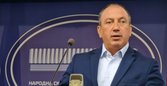 Crnadak: Viškoviću šta je sa spiskom neradnika?