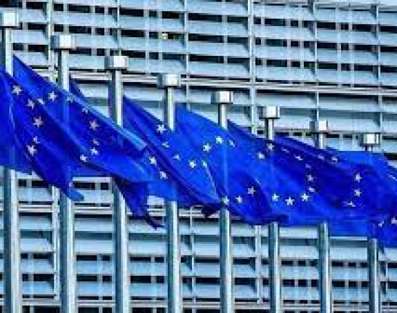 ЕУ: Путнике из Кине тестирати прије полијетања