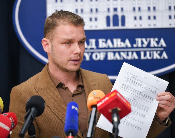 Скупштинска већина саботира уплату пензионерима