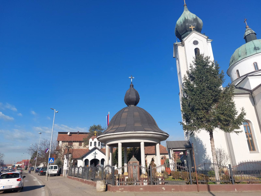 U Janji noćas poskidane zastave RS i Grada Bijeljina