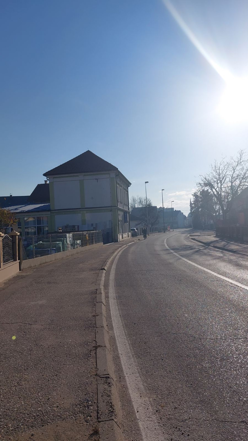 Otkrivena 4 lica koja su skidala zastave Srpske