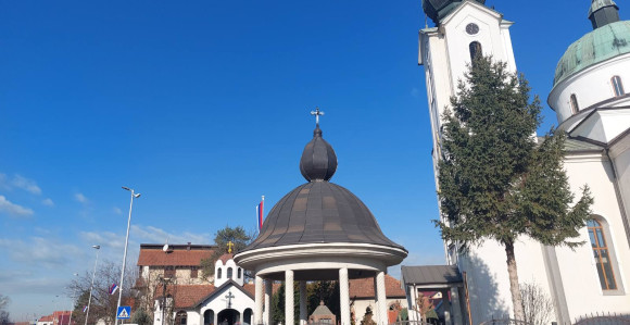 У Јањи ноћас поскидане заставе РС и Града Бијељина