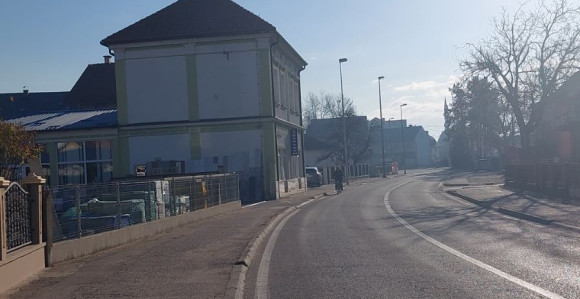 Otkrivena 4 lica koja su skidala zastave Srpske