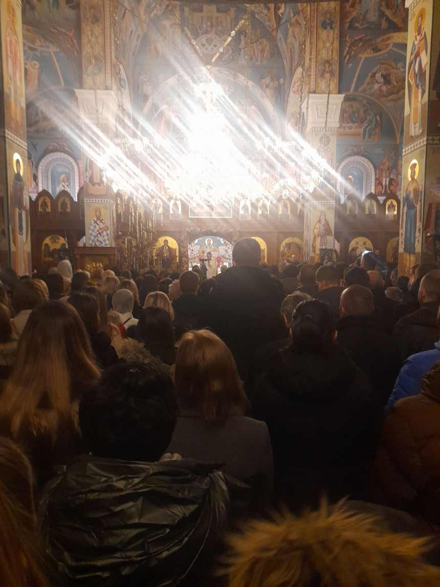 Широм добојске регије служена божићна литургија