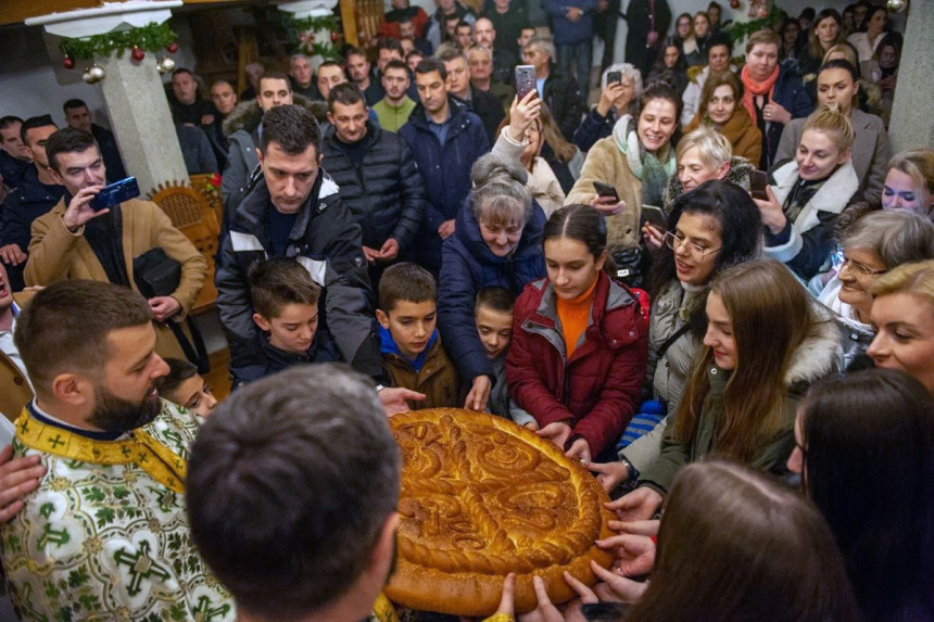 Srbi u Mostaru dočekali Božić na liturgijama