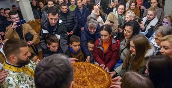 Srbi u Mostaru dočekali Božić na liturgijama