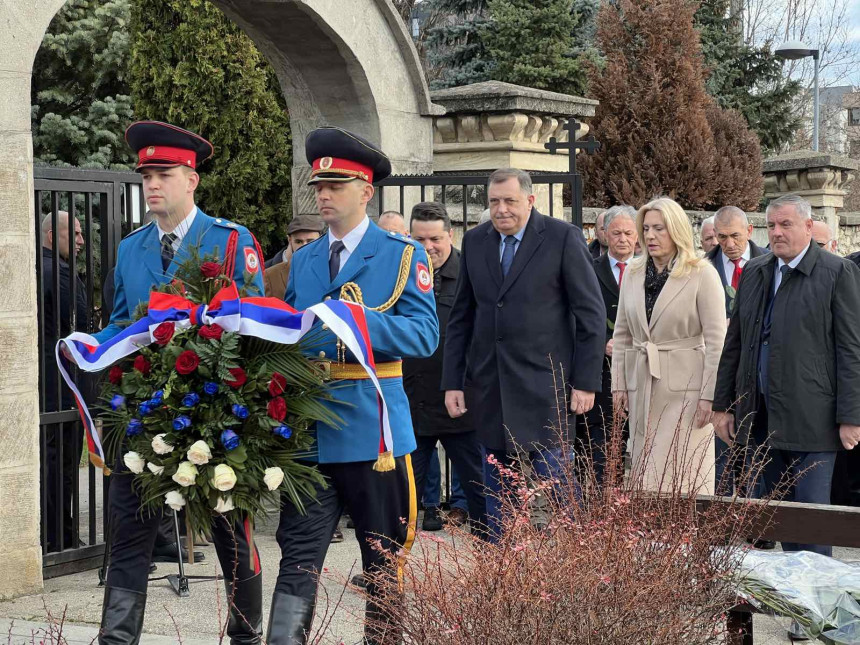 Положени вијенци палим борцима Војске Српске