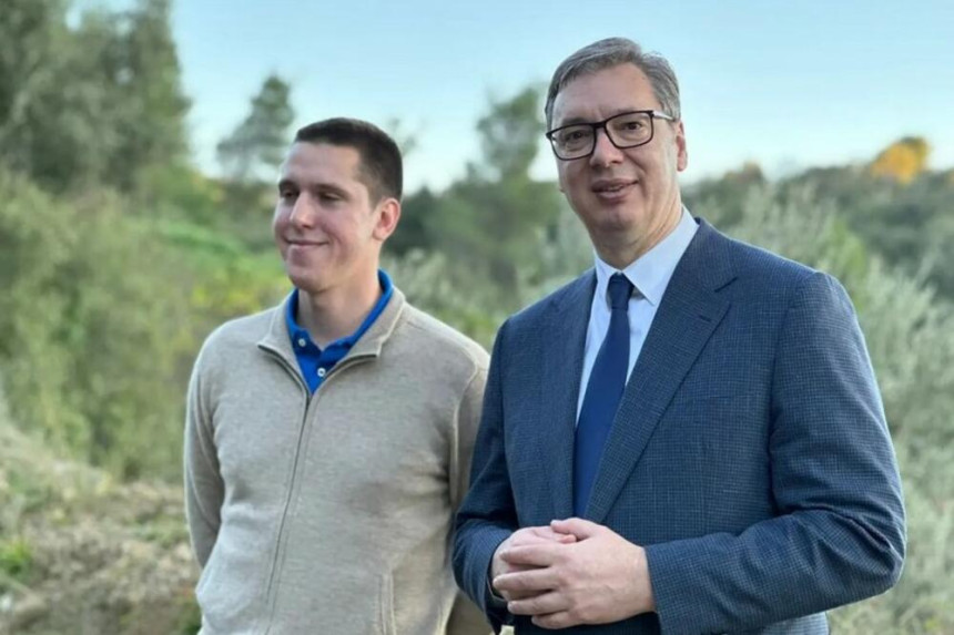 Vučić odgovorio na napade iz okruženja: Ponosan sam što Danilo voli Republiku Srpsku