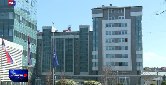 Službenica Vlade RS pronevjerila 110.000 KM pa uredno dobijala platu i zadržala posao!