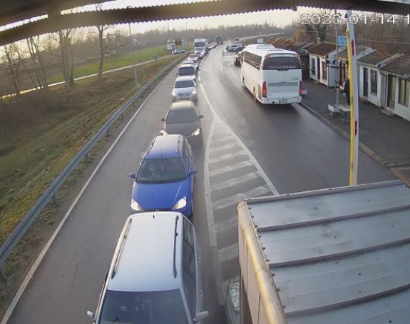 Гужва на више граничних прелаза на излазу из БиХ