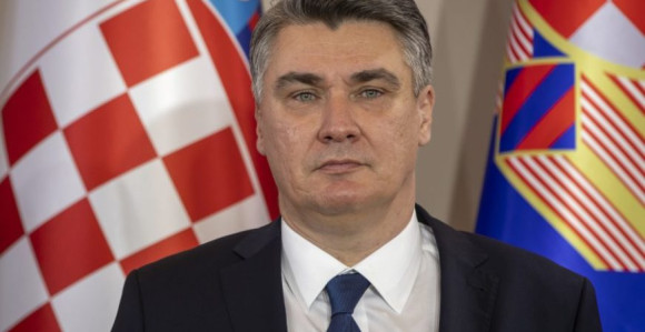 Hrvatska ne treba da čini ono što joj nameću velike sile