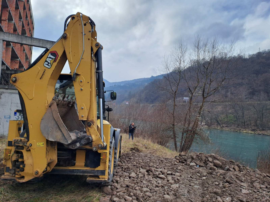 Foča se sprema za najavljeno nevrijeme