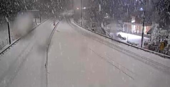 U Hrvatsku stigao snijeg, kreće se prema BiH