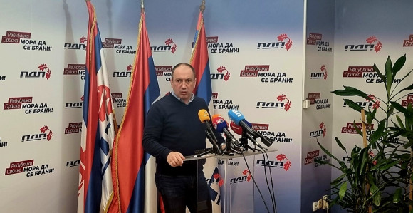 Nikšić prevario ambasadore, novinare, javnost