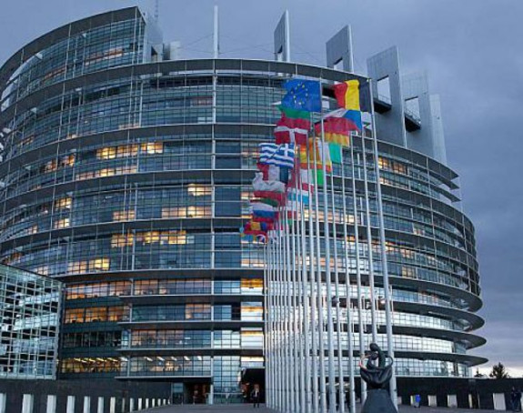 EP u rezoluciji poziva na uvođenje sankcija Dodiku