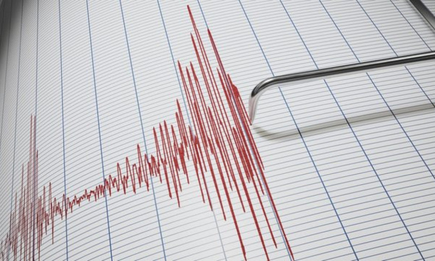 Снажан земљотрес погодио Индонезију