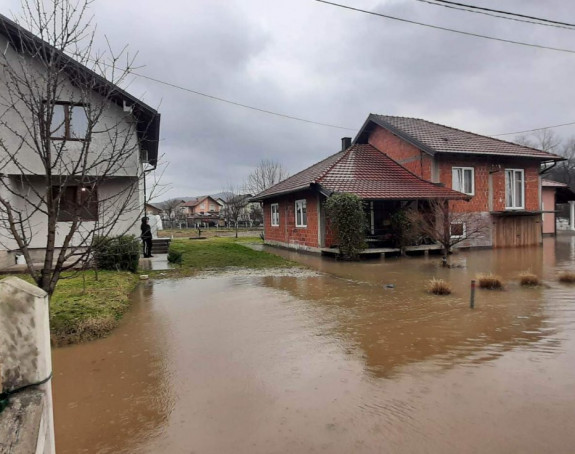 Zvornik: Poplavljene dvije kuće u Karakaju