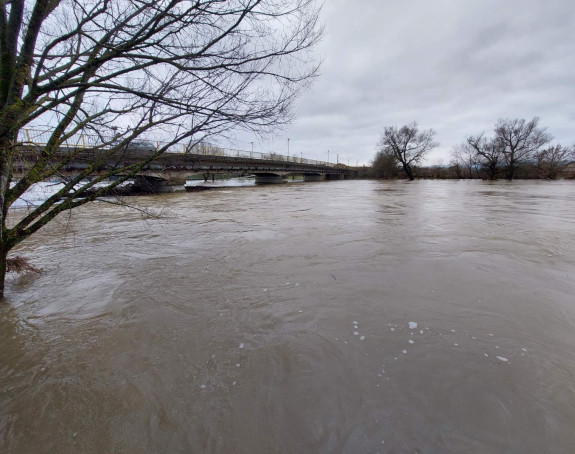 Nivo Sane raste, u prekidu saobraćaj na putu Tukovi- Bišćani
