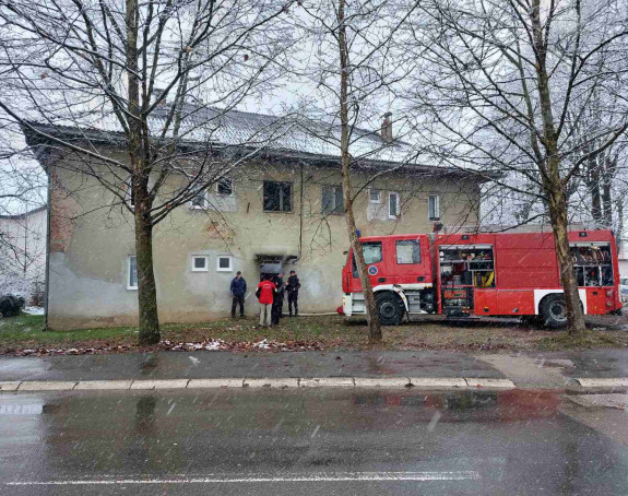 Пожар у згради у Приједору, једна особа настрадала