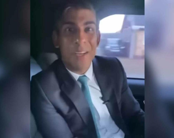 Британски премијер кажњен, није био везан (ВИДЕО)