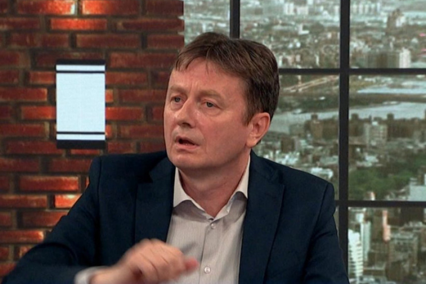 Glišić: Vučić spreman da se povuče sa čela SNS