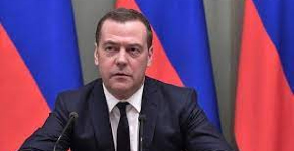Medvedev: Moguće formiranje novog vojnog saveza