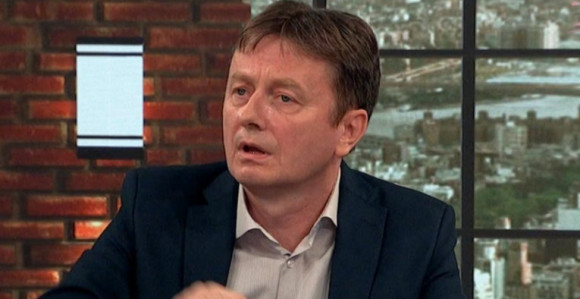 Glišić: Vučić spreman da se povuče sa čela SNS