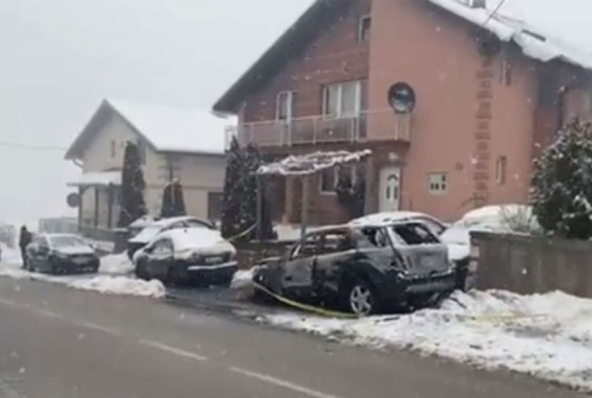 Sladoje: Zapaljeno mi je auto, oštećena su još tri
