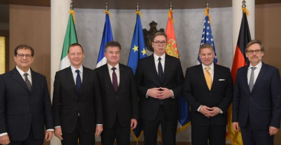 "Skriveni motiv: Zašto Zapad baš sad rješava Kosovo"