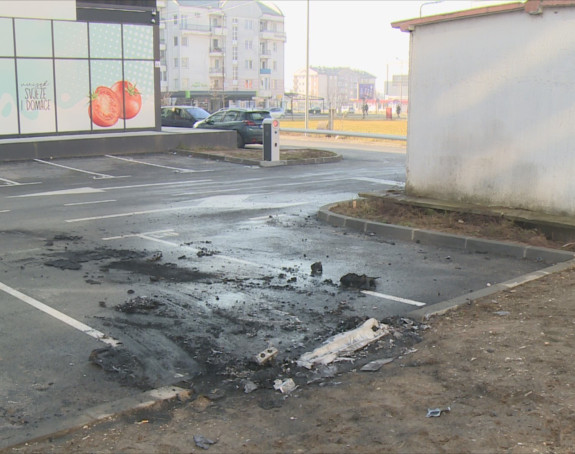 Još jedan automobil izgorio u Istočnom Sarajevu