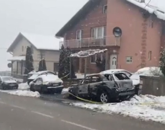 Sladoje: Zapaljeno mi je auto, oštećena su još tri