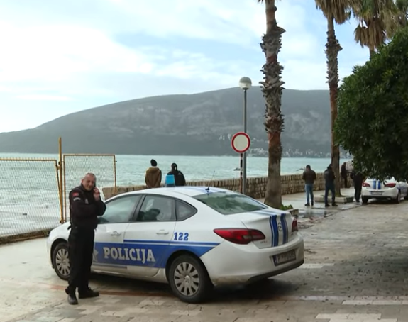 Pronađeno tijelo dječaka kojeg je talas povukao