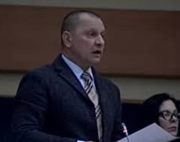 Miletić prozvao Nešića, Košarca, Tegeltiju,...