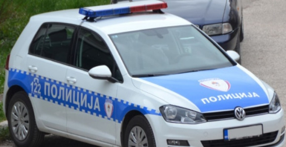 Шамац: Директорица злопутријебила службени положај
