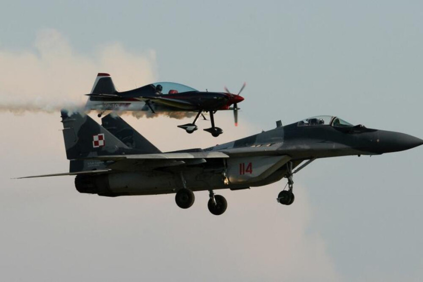Poljska u tajnosti Ukrajini dostavila borbene avione