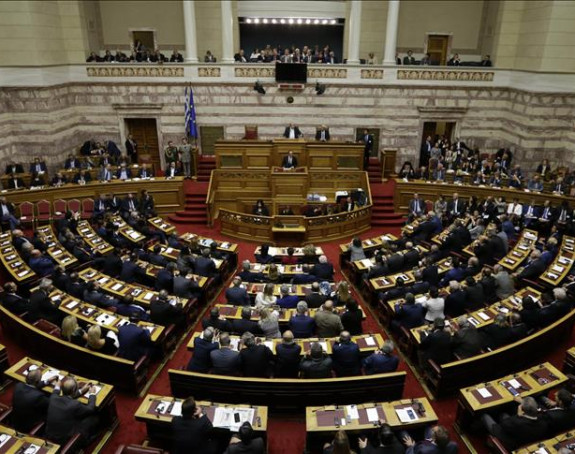Grčka vlada preživjela glasanje u parlamentu