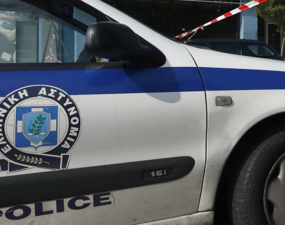 Policija uhapsila žene, pronađena droga u koferu