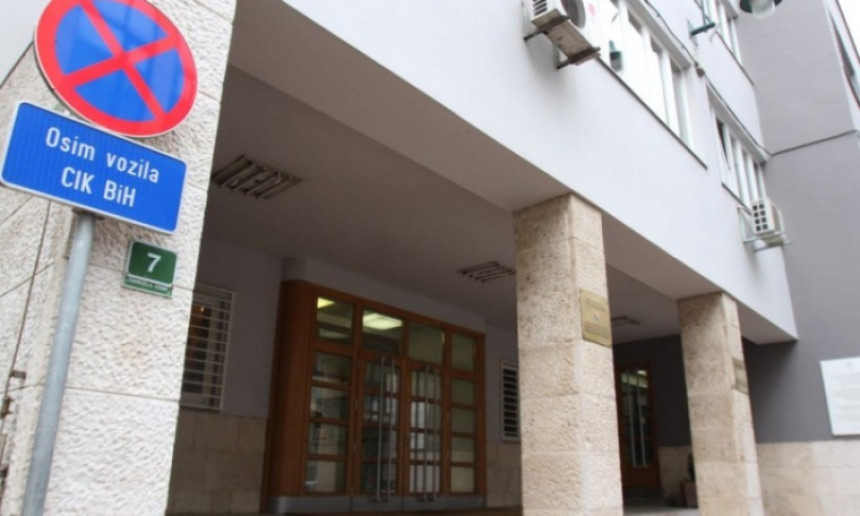 Službenik CIK-a osuđen zbog falsifikovanja
