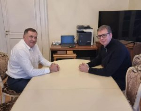 Vučić najavio posjetu i pomoć siromašnim opštinama u Republici Srpskoj