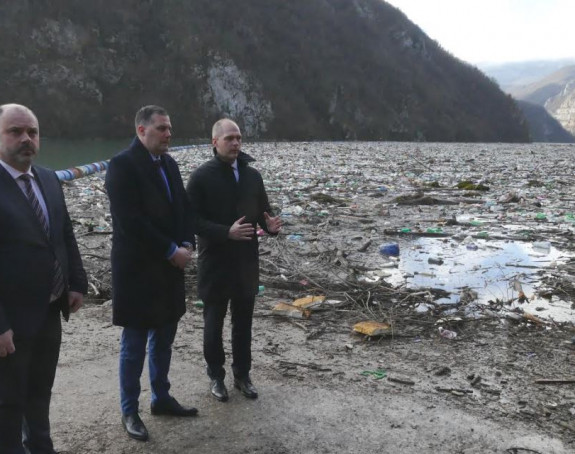 Ministar u obilasku, ima li rješenja za otpad u Drini?