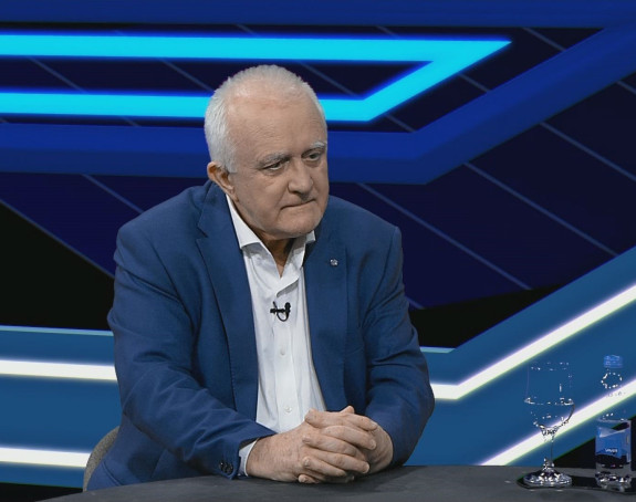 Srbija mora da odluči da li je za pregovore i dogovor ili za izolaciju i nestabilnost
