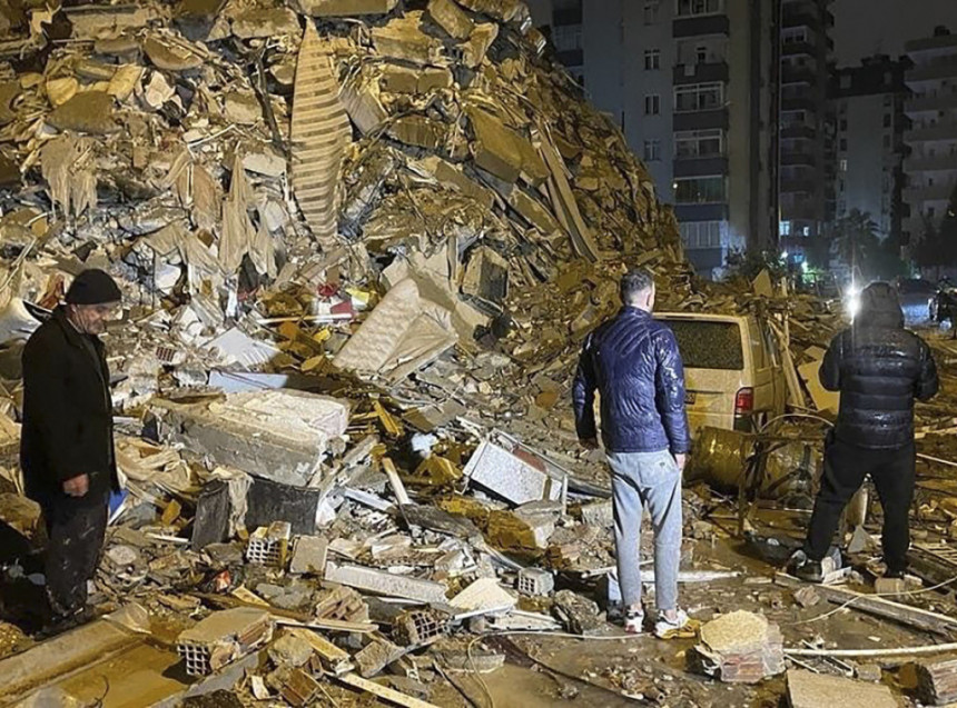 U Siriji i Turskoj u zemljotresu poginulo više od 500 ljudi