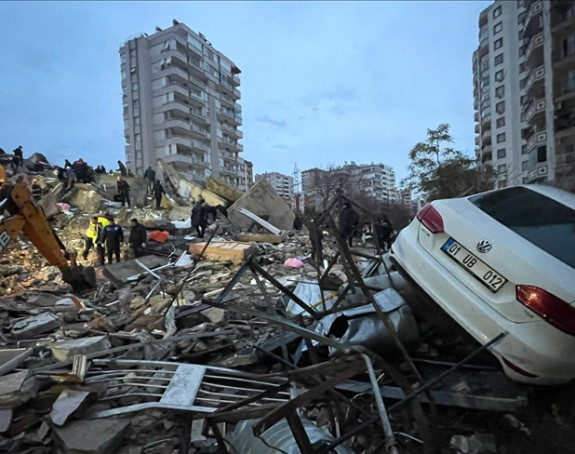 У земљотресу у Турској и Сирији до сада више од 600 погинулих, 3.000 повријеђено