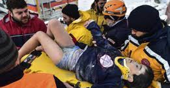 U Turskoj i Siriji možda više hiljada poginule dece