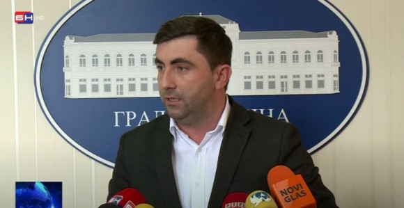 Petrović poručio: CIK predsjedniče, polomićete zube