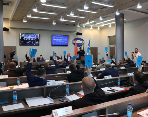 SNSD sa partnerima donio odluku o opozivu Petrovića