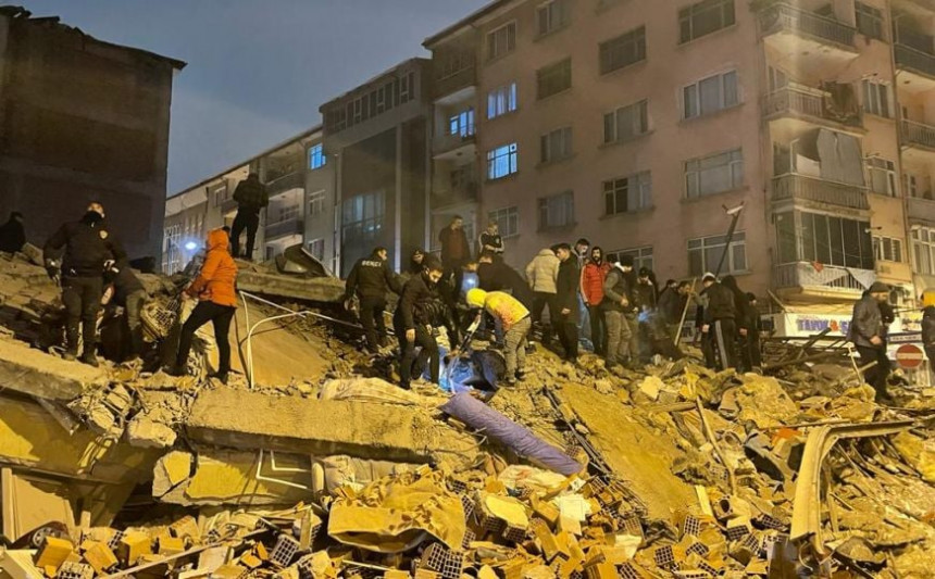 Разорни земљотрес у Турској и Сирији однио 20.000 живота